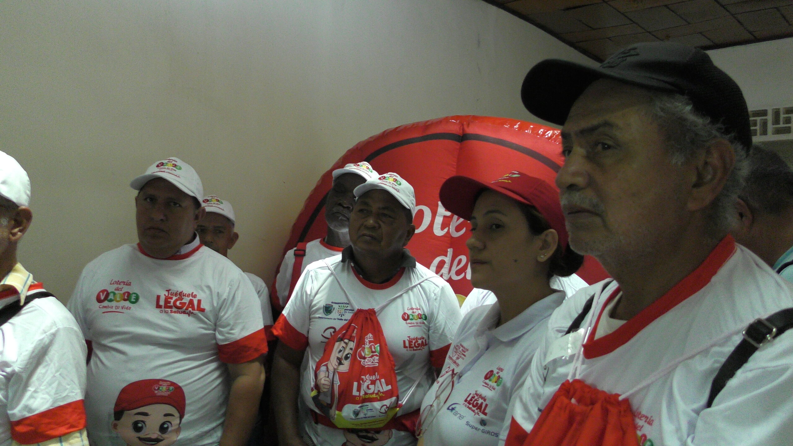 ¡Seguimos recorriendo los municipios del Valle para dotar a nuestros vendedores de lotería!